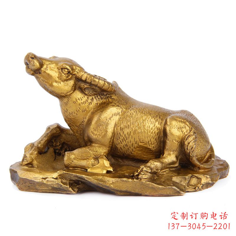 太原优雅高贵的铸铜牛雕塑