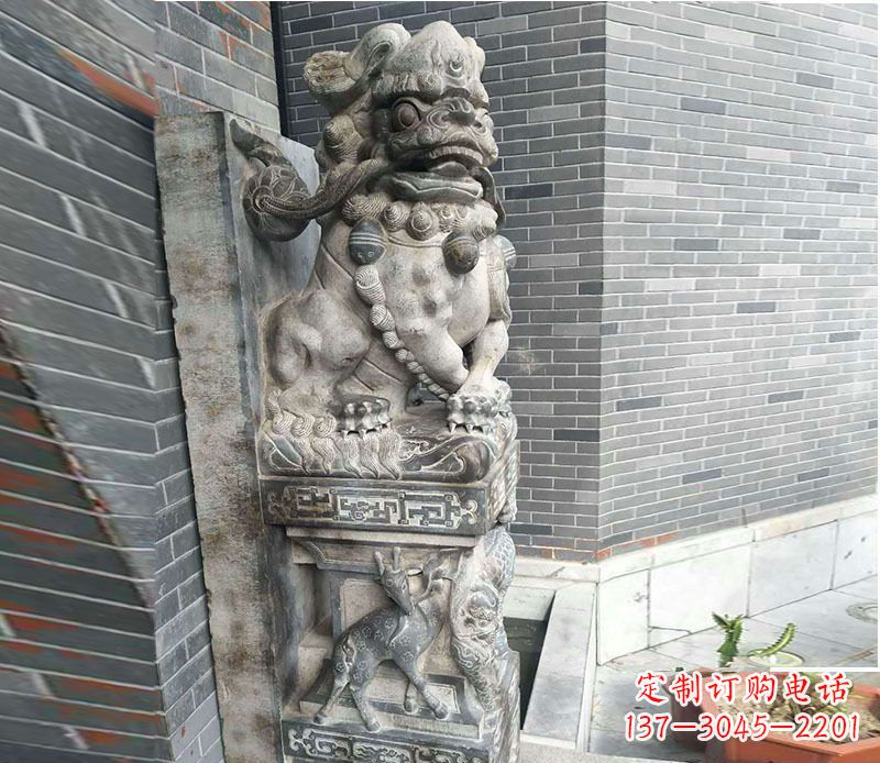 太原中领雕塑仿古石门墩石雕