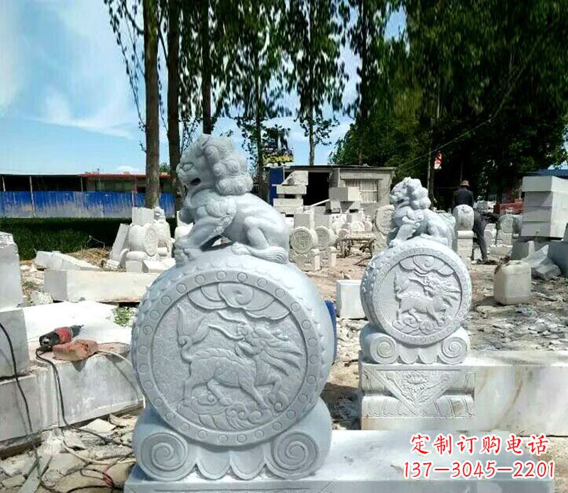 太原狮子抱鼓石招财门墩石雕,铸就心愿
