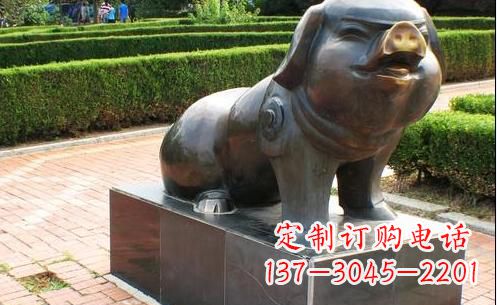 太原古典中国十二生肖猪铜雕塑