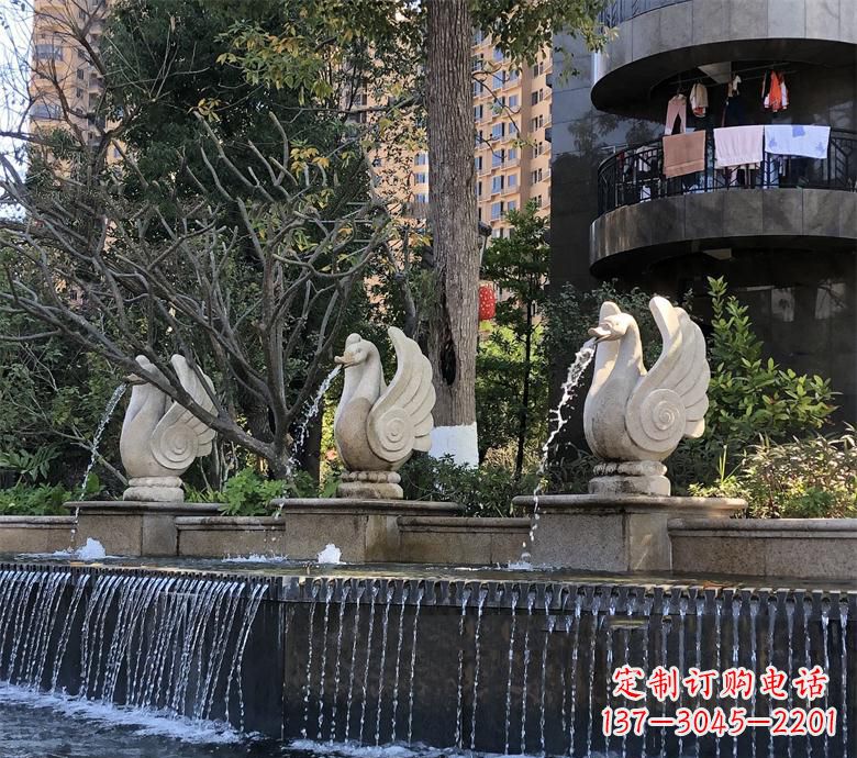 太原石材喷水鹅 园林动物石雕景观摆放 水池石天鹅