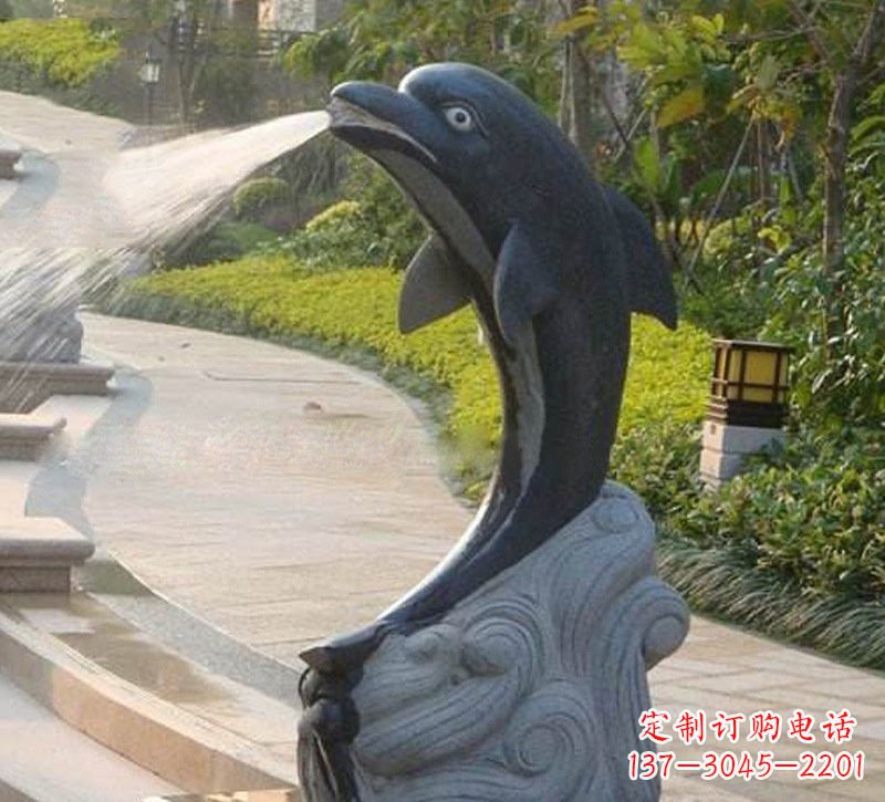 太原海豚雕塑:惊艳世间,把精灵捧在掌心