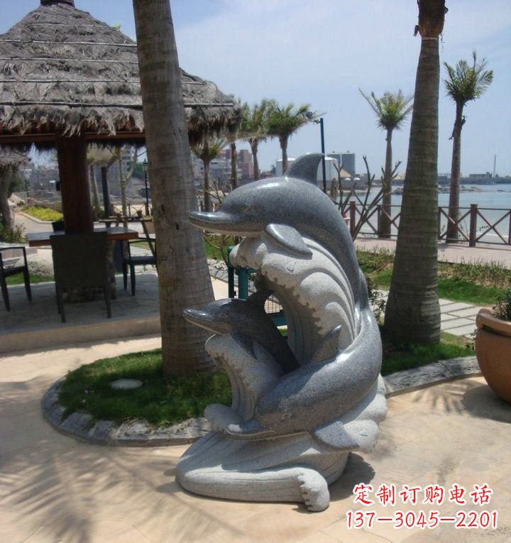 太原海豚雕塑,让海洋之声带给你温暖