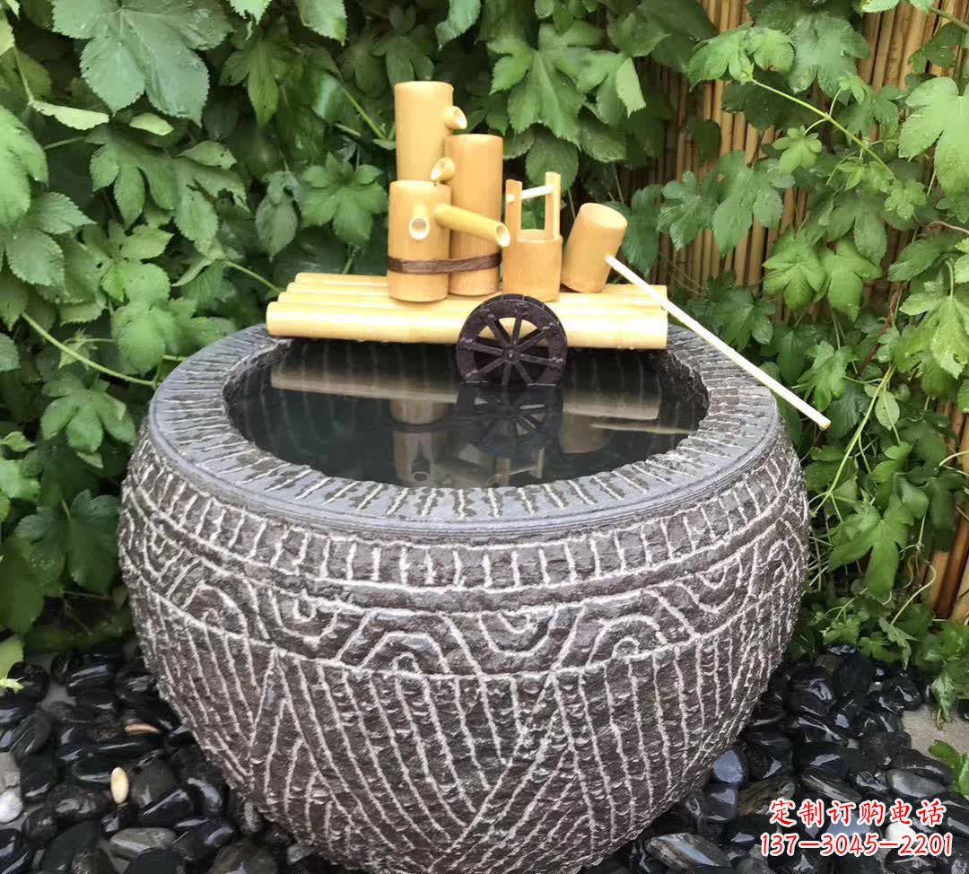 太原异彩纷呈的水缸雕塑