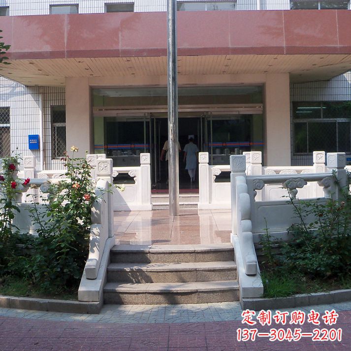 太原石雕校园国旗台
