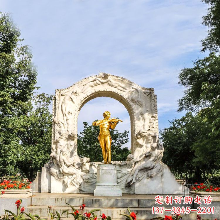 太原世界名人古典主义作曲家莫扎特公园铜雕像