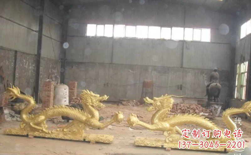 太原双龙戏珠广场铜雕 (2)