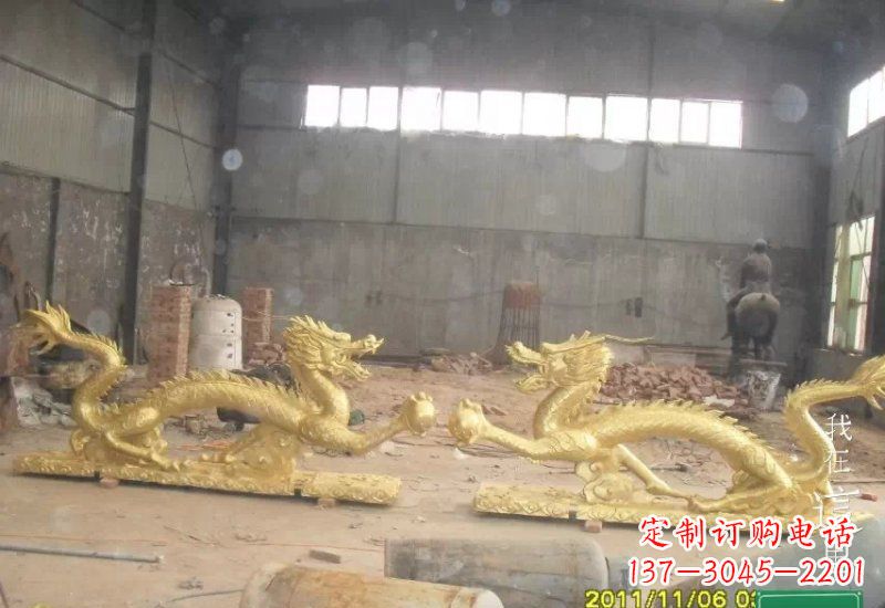 太原双龙戏珠铜雕