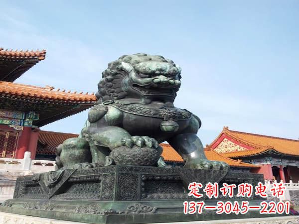 太原寺庙青铜狮子