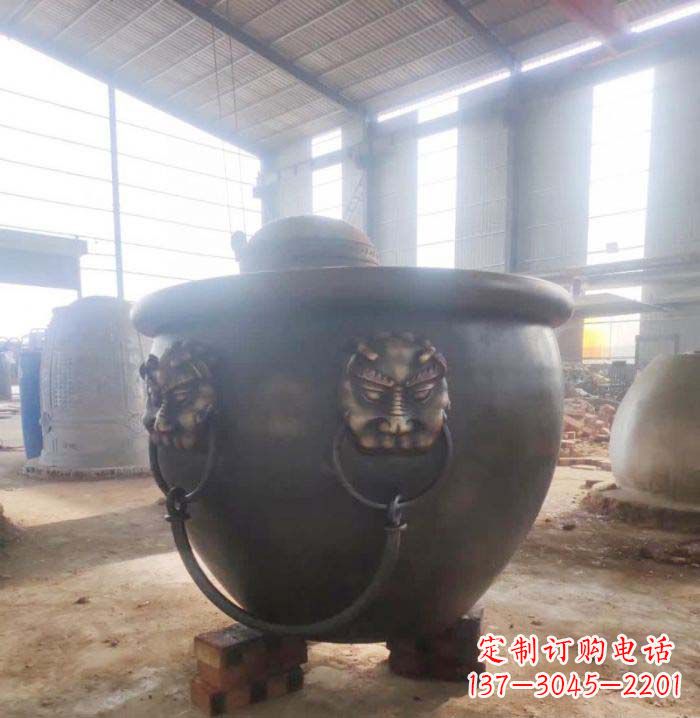太原寺庙水缸铜雕