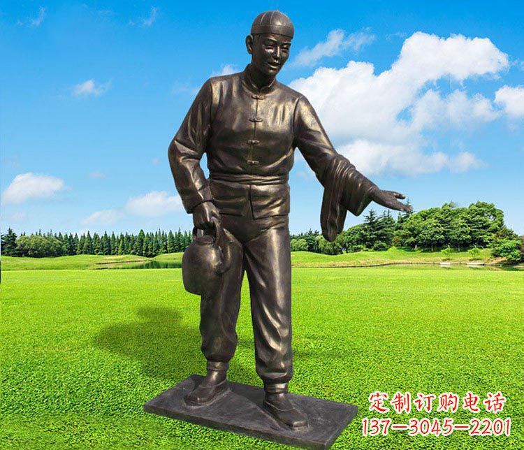 太原提茶壶的店小二铜雕