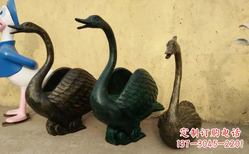 太原天鹅动物铜雕 (3)