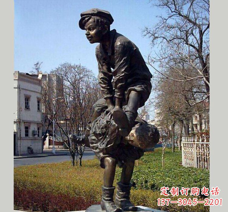 太原跳山羊人物铜雕