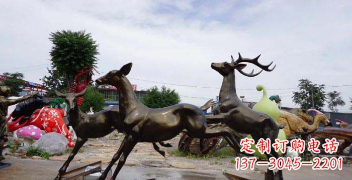 太原跳跃的小鹿铜雕