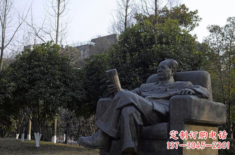 太原铜雕毛泽东伟人雕塑