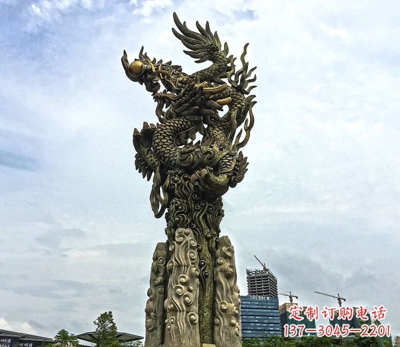 太原铜雕盘龙柱