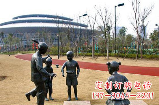 太原玩游戏儿童公园人物铜雕