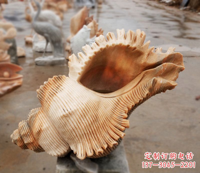 太原晚霞红海螺石雕广场景观雕塑