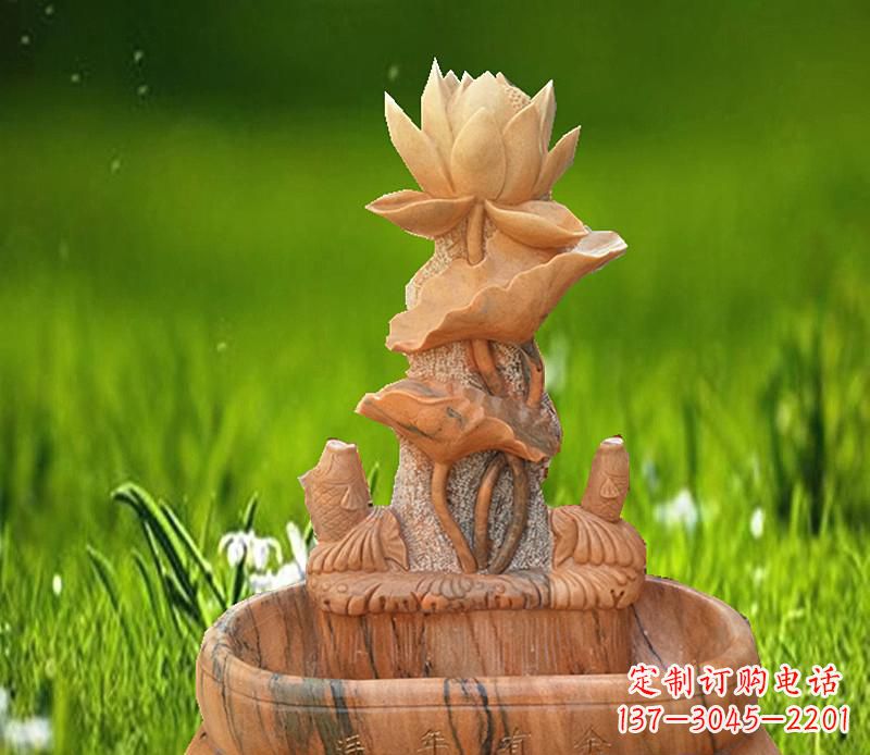 太原晚霞红景观荷花水池