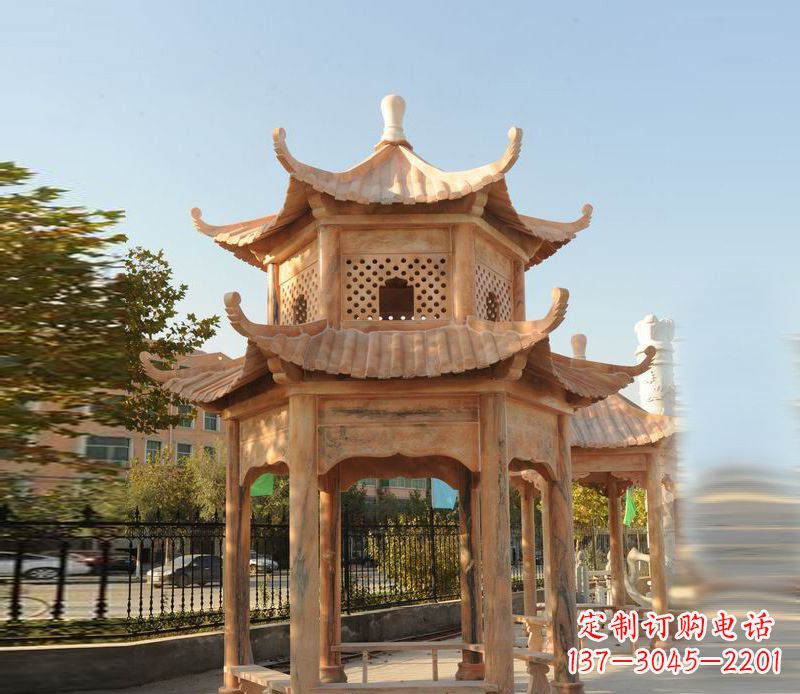太原晚霞红景区休息凉亭