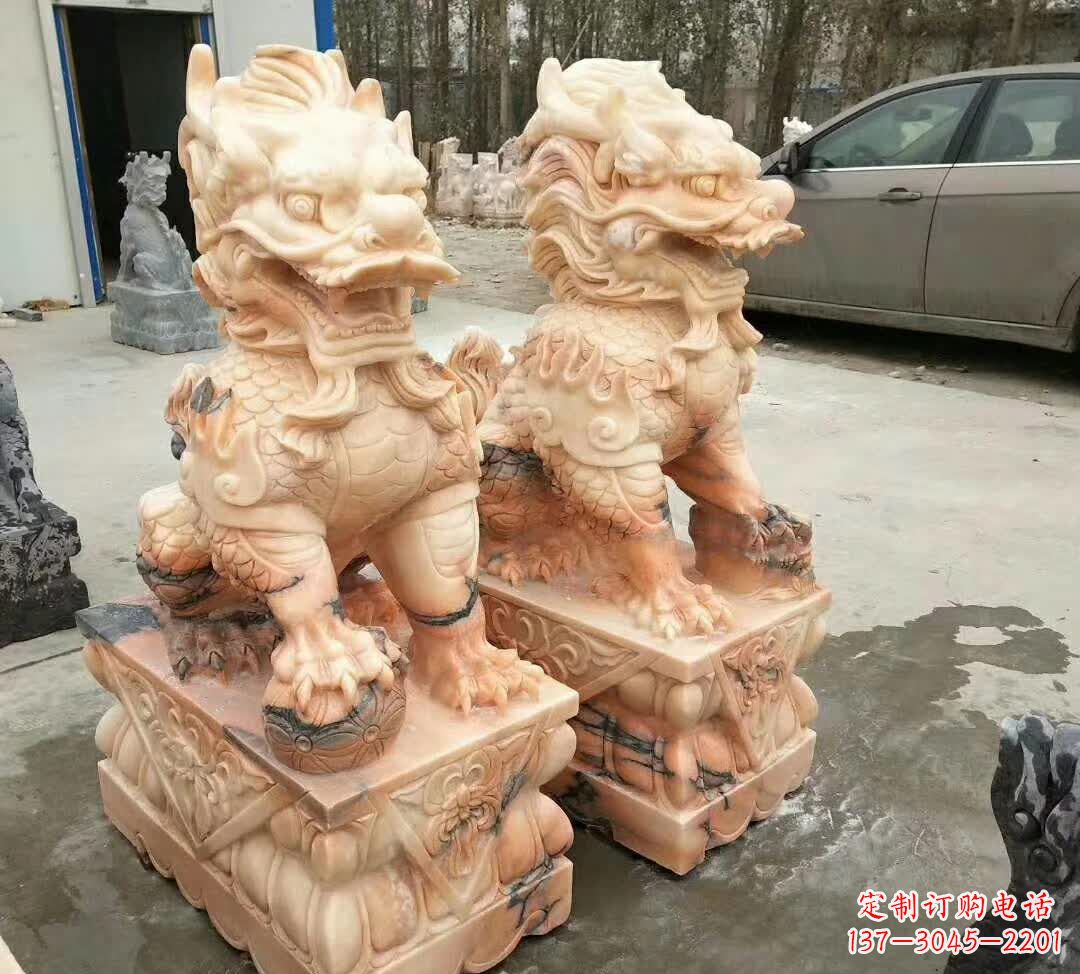 太原晚霞红酒店麒麟门墩