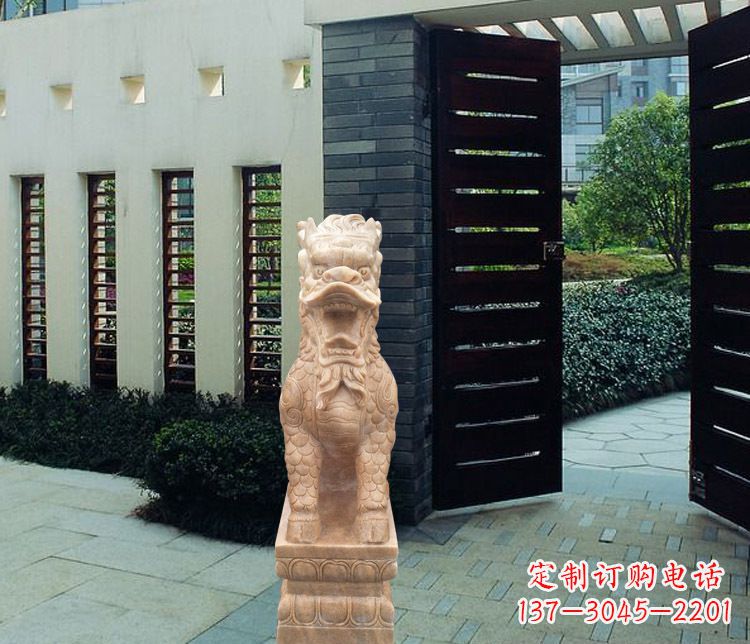 太原晚霞红瑞兽麒麟雕塑