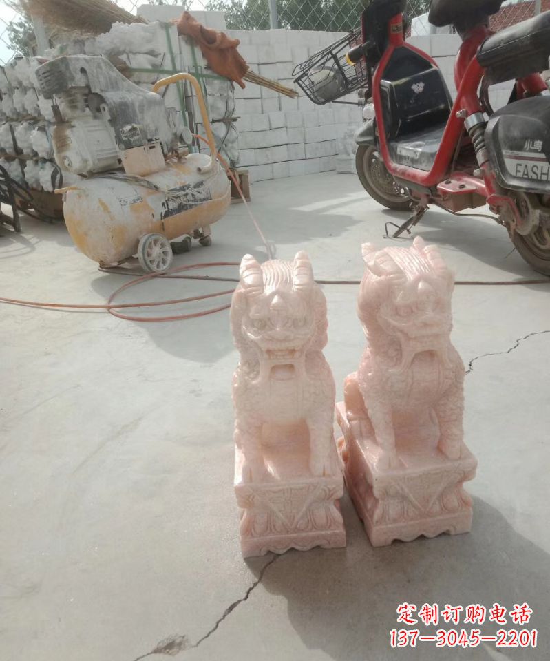 太原晚霞红神兽麒麟动物雕塑