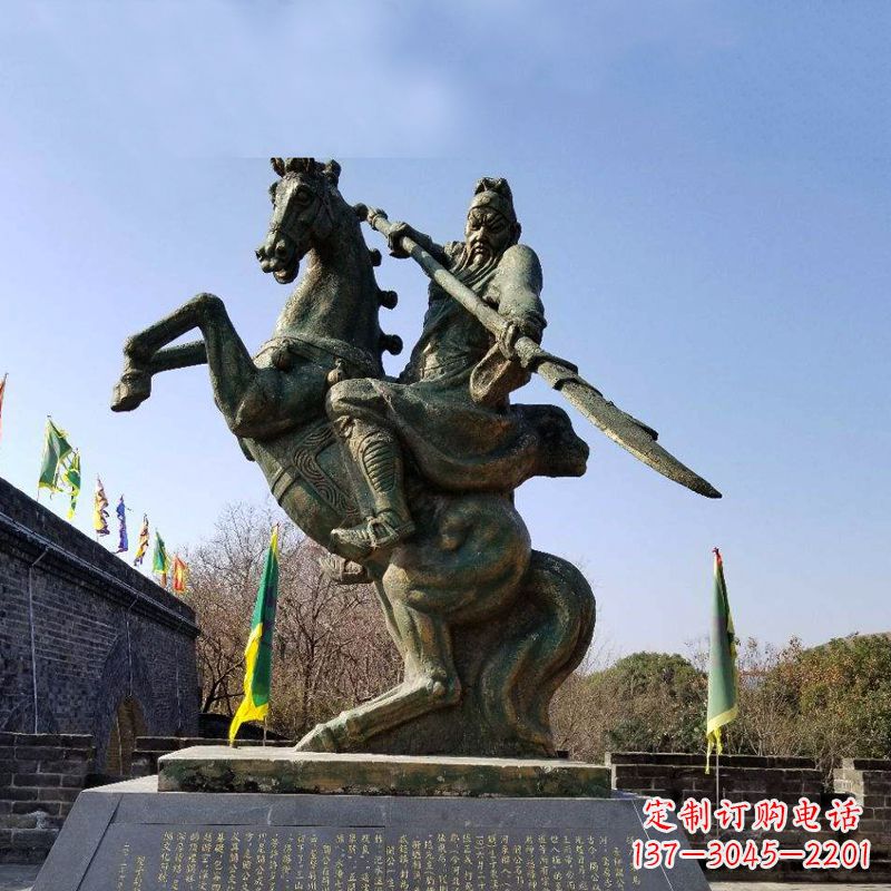 太原五虎上将关羽骑马舞大刀铜雕景观