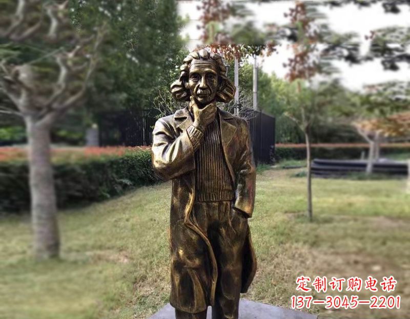 太原西方名人爱因斯坦铜雕