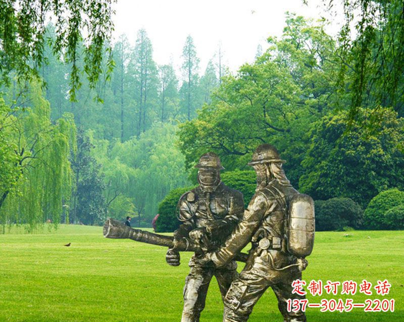 太原消防员灭火铜雕