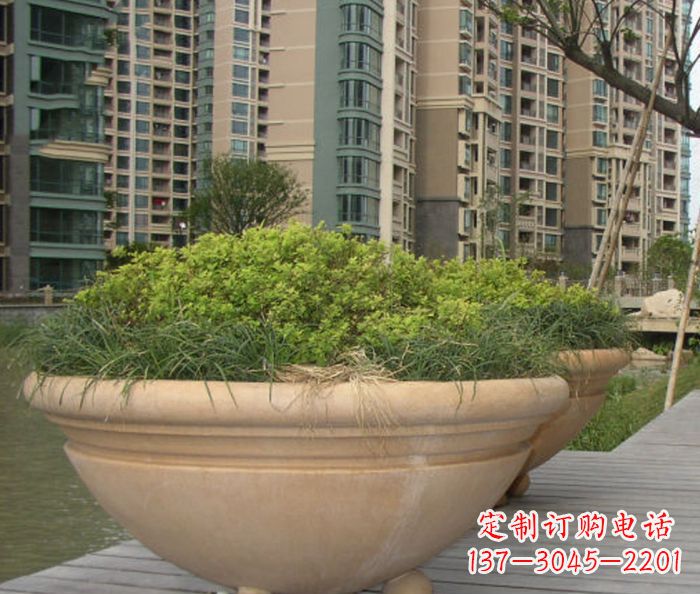 太原小区景观晚霞红花盆石雕