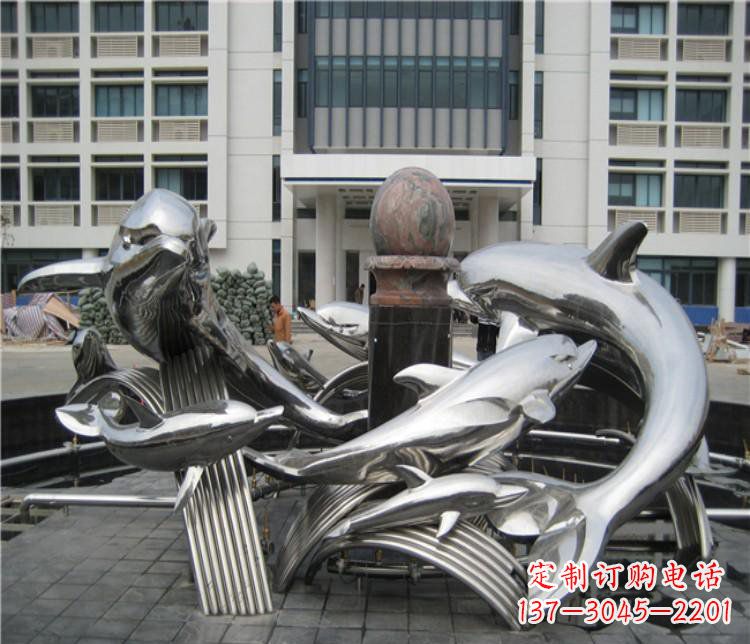 太原校园不锈钢海豚海浪雕塑