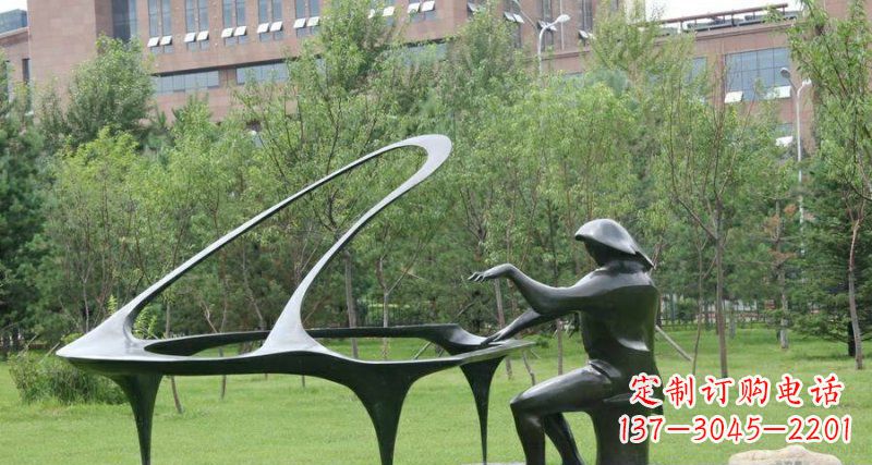 太原校园弹钢琴景观铜雕