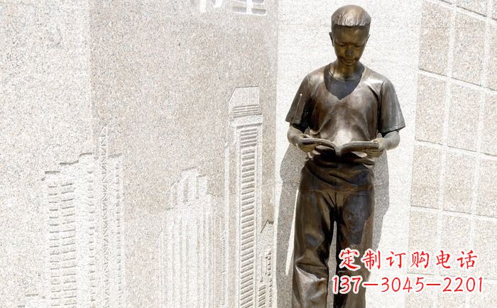 太原校园看书的学生人物铜雕