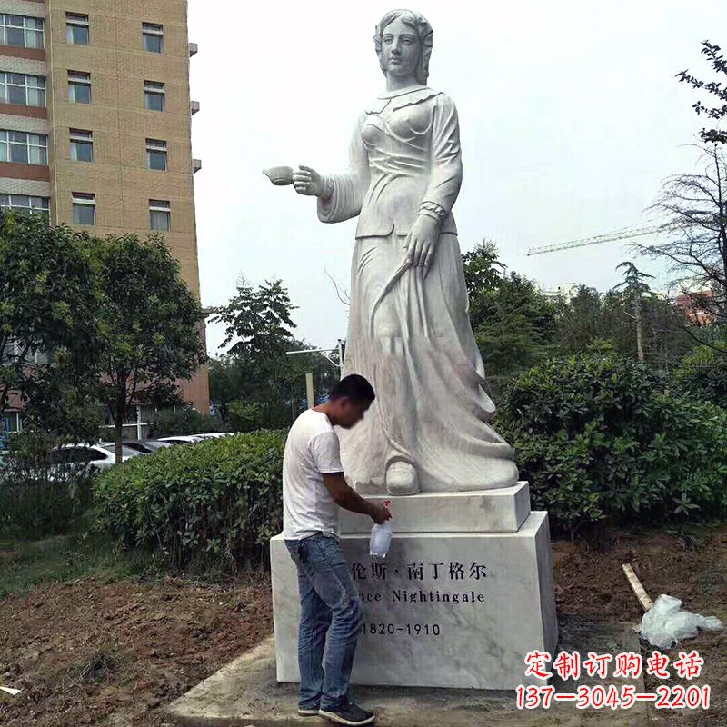 太原医院园林提灯天使南丁格尔石雕塑