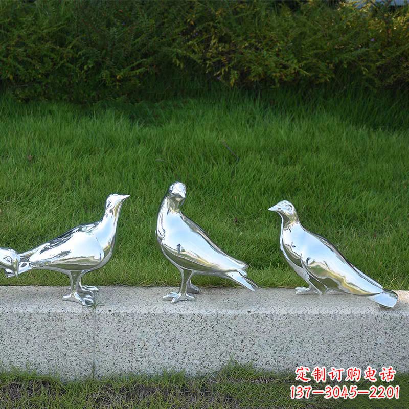 太原银白色不锈钢电镀鸽子雕塑摆件