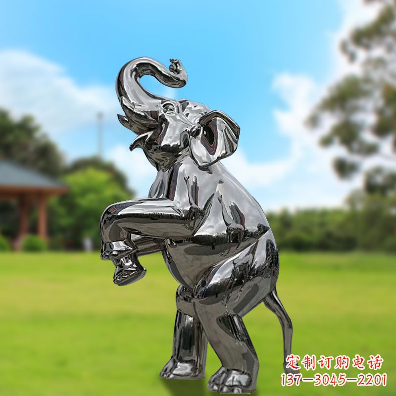 太原站立的不锈钢小象雕塑