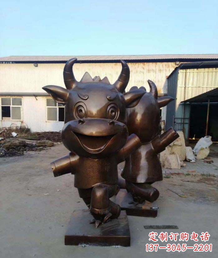太原招财牛玻璃钢仿铜动物雕塑