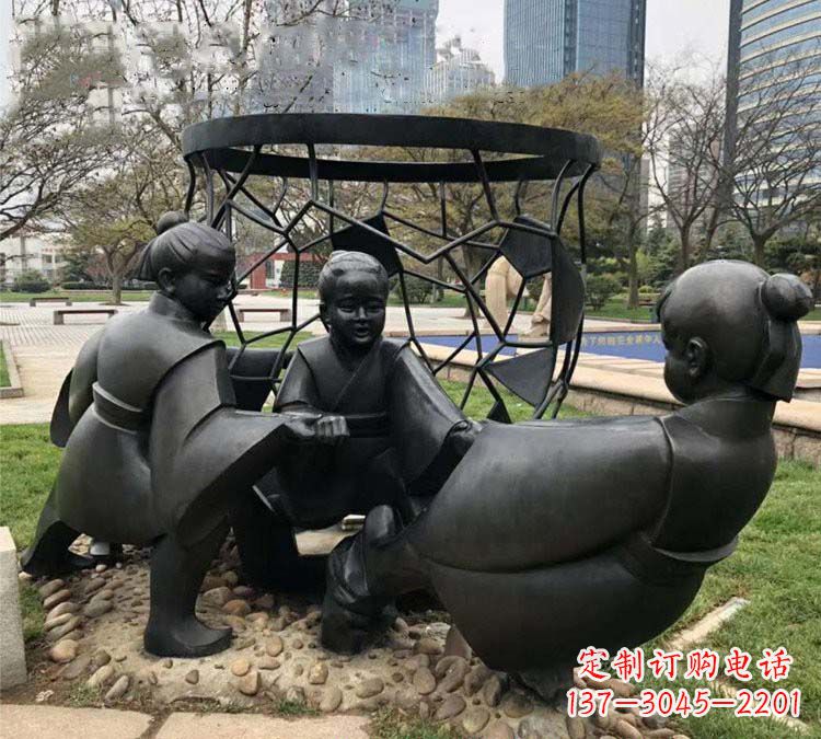 太原铸铜公园司马光砸缸儿童雕塑