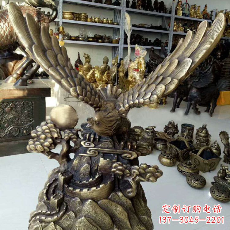 太原铸铜老鹰雕塑