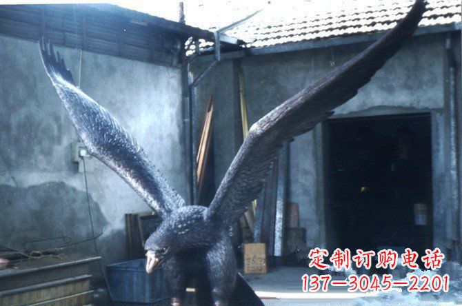 太原铸铜老鹰企业动物铜雕